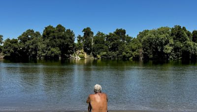 Dangerously high heat builds in California and the south-central United States