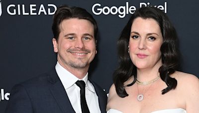 Matlock's Jason Ritter Gushes Over Wife Melanie Lynskey's Support