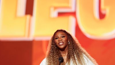 Serena Williams Doesn’t Know How To Tell Her Daughters Who She Is — & Turns to an Unexpected A-Lister’s Mom for Help