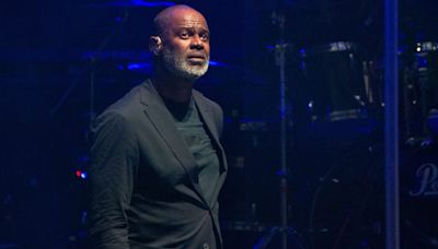 Black Twitter Drags Brian McKnight By His Scalp For the Audacity of Hosting a Series...on Fatherhood