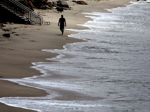 Avoid the bacteria-tainted water at these Southern California beaches this holiday weekend