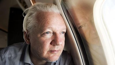 Julian Assange plea deal and Midwest flooding threatens Minnesota dam: Morning Rundown