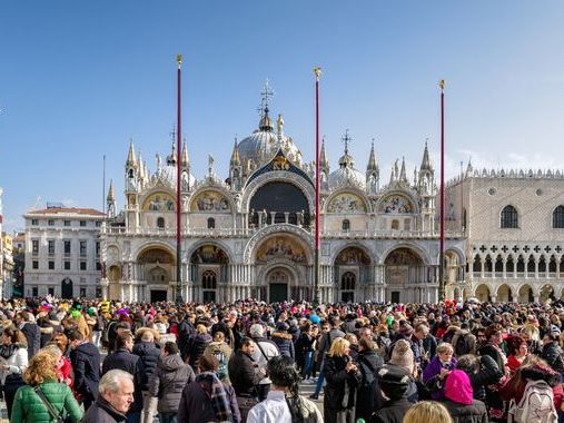 Venice to limit size of tour groups from this week in tourism crackdown