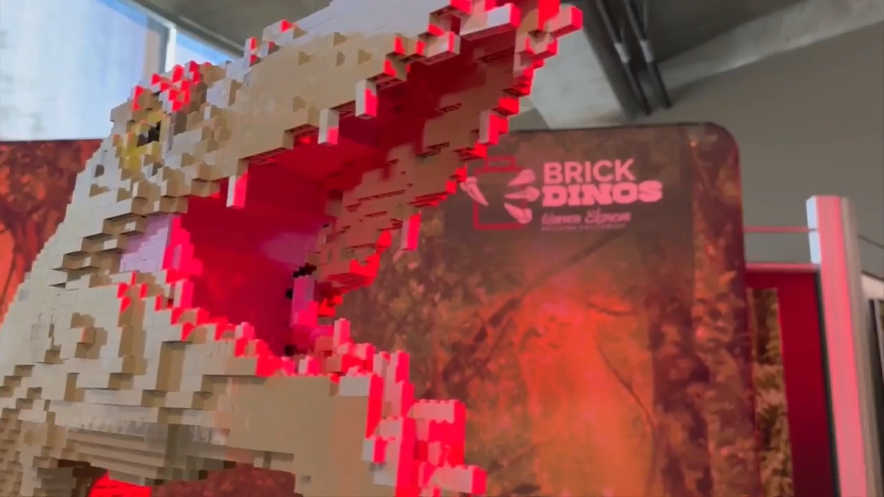 Lego dinosaur exhibit opens at Tampa Museum of Science and Industry - WSVN 7News | Miami News, Weather, Sports | Fort Lauderdale