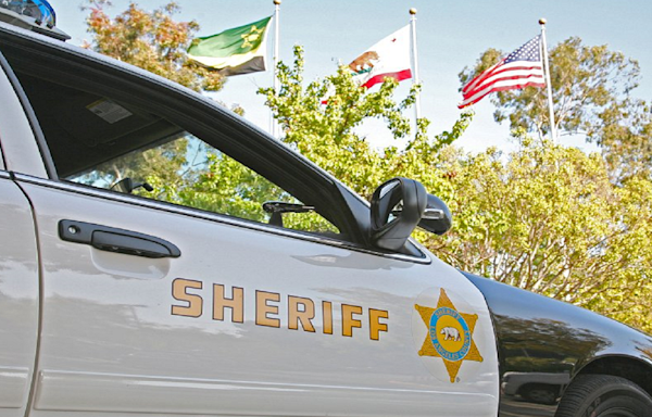 Los Angeles County deputy dies following medical emergency at station, sheriff's department says