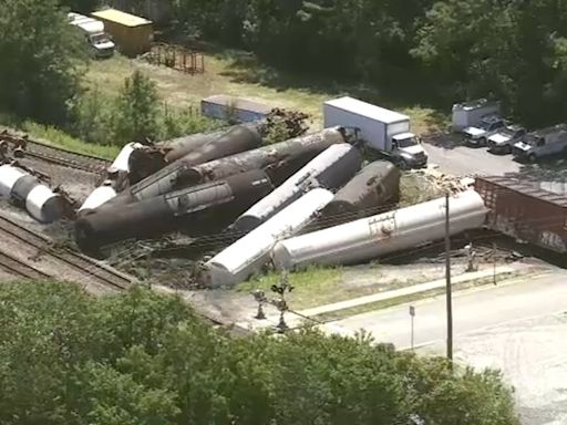 Train derails in Matteson; some evacuations underway as leak under investigation