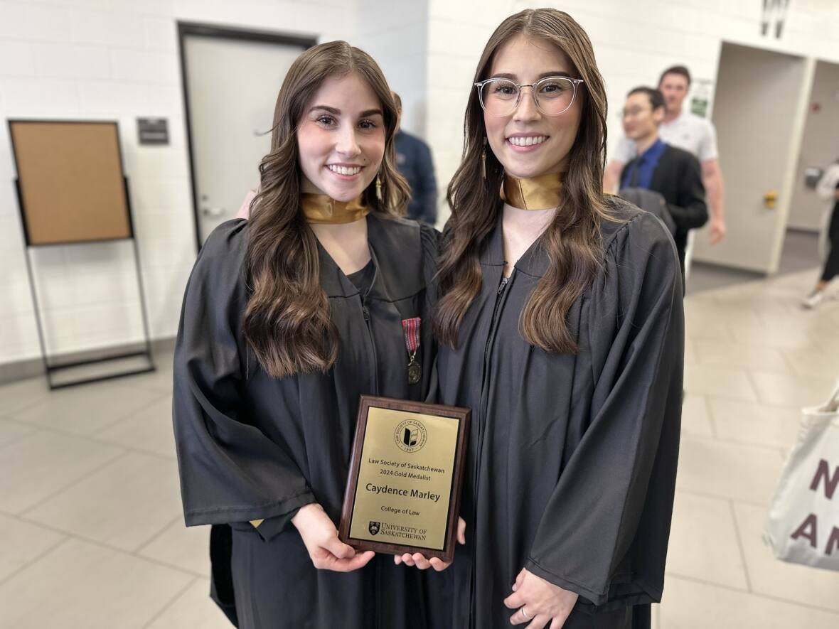 Twins take top spots in University of Saskatchewan graduating law class