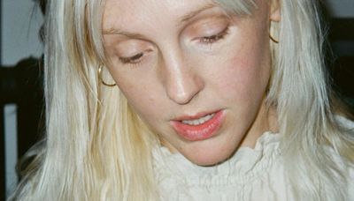 Laura Marling to release new album in October about family life