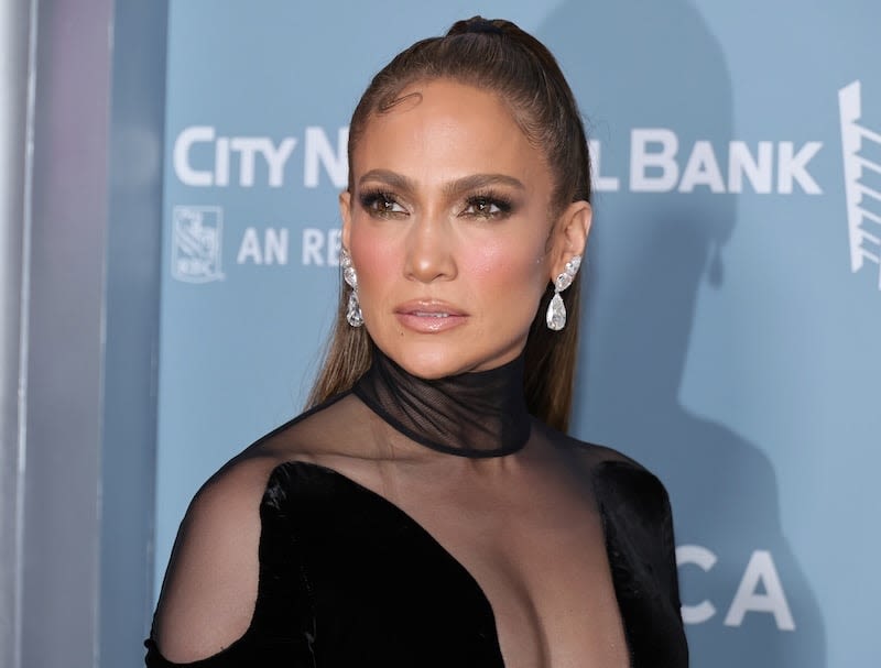 Jennifer Lopez, Simu Liu Shut Down Reporter’s Ben Affleck Question - WDEF
