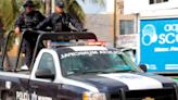 Investigan a 52 policías de Mazatlán por robo y abuso policial contra trabajadores de una pollería