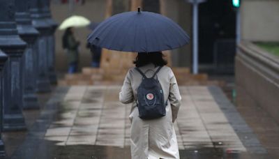 Ciclón ya está en Chile: Lluvias intensas en la zona centro sur y "probabilidad de gotitas en Santiago" este martes