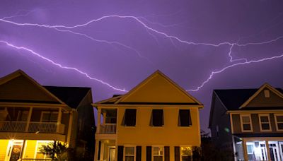 2 buildings ignite after lightning strikes in Charleston peninsula