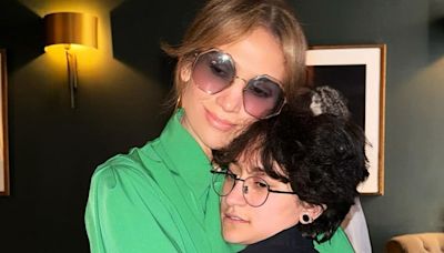 Jennifer Lopez and teen child Emme steal the show in joyful family vacation photo