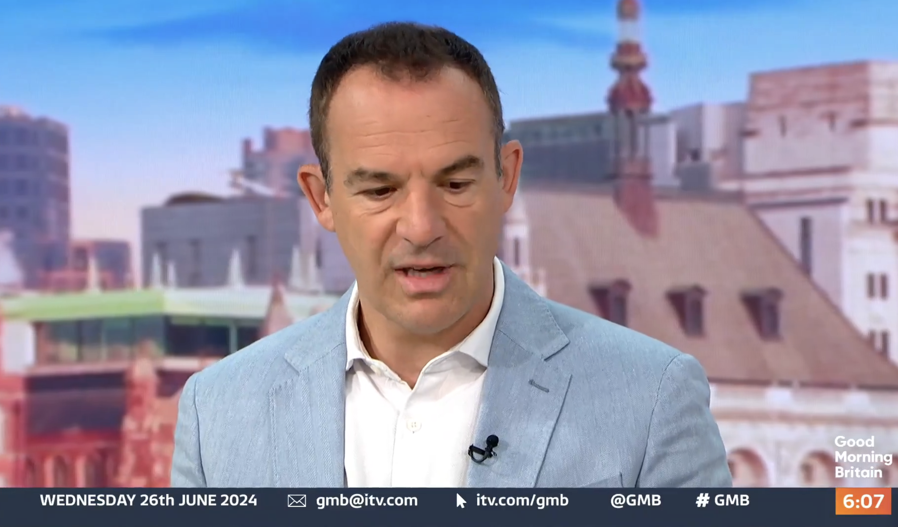 Martin Lewis hits out at sexist headlines about his wife Lara Lewington