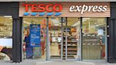 Moment Tesco security guard put in headlock by yob after ransacking shelves