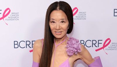 Vera Wang, 74, Shares Why She 'Can't' Bring Herself to Go Gray Yet: 'Would Look Like a Bad Skunk'