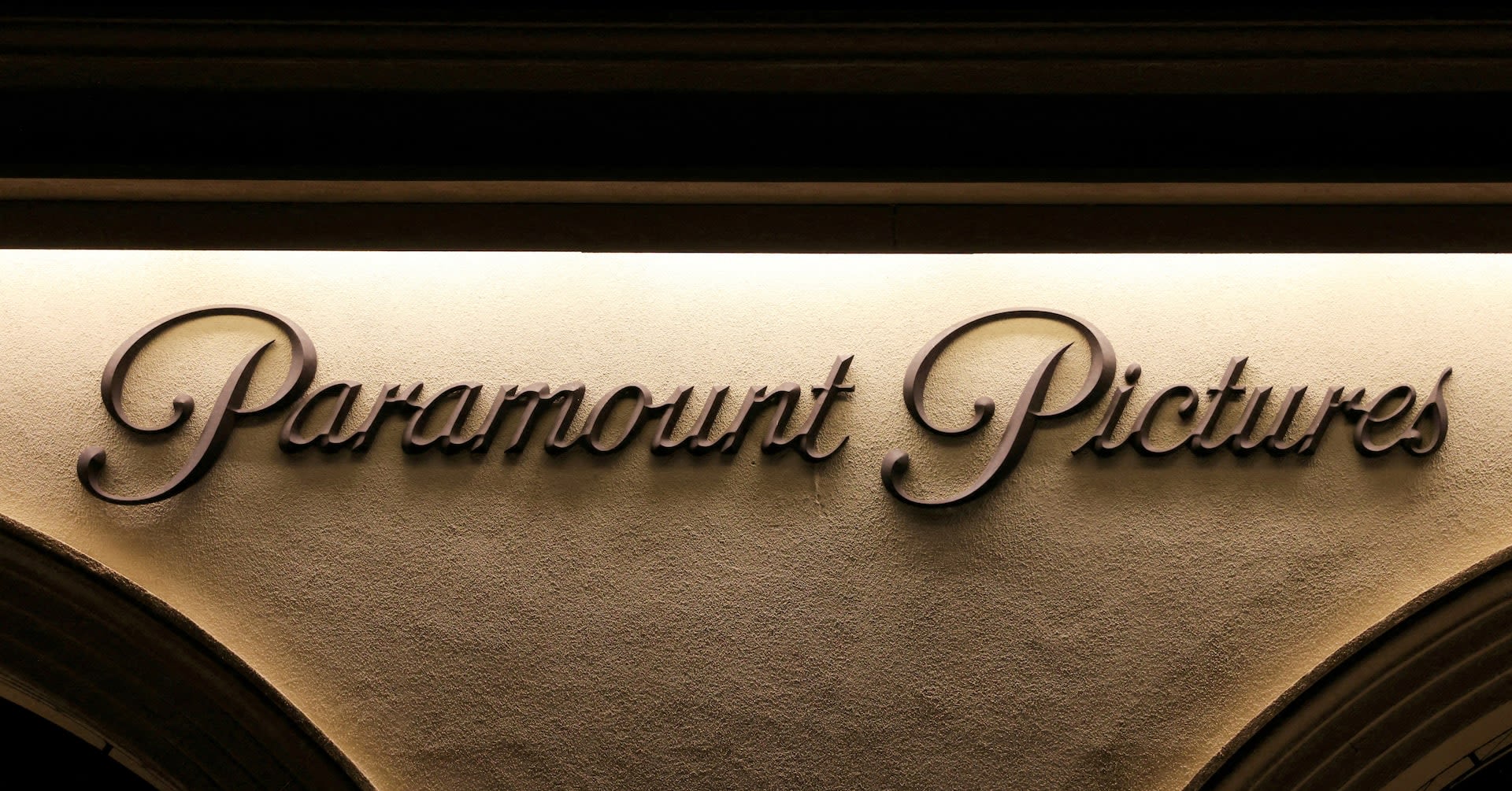 Paramount shares fall after CNBC reports Sony rethinking its bid