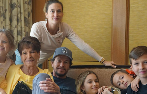 Mark Wahlberg Posts Mother's Day Tribute to Wife Rhea Durham and Late Mother