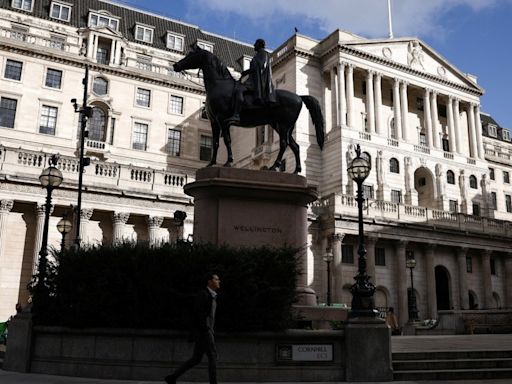 Banco de Inglaterra, entre la Fed y el BCE