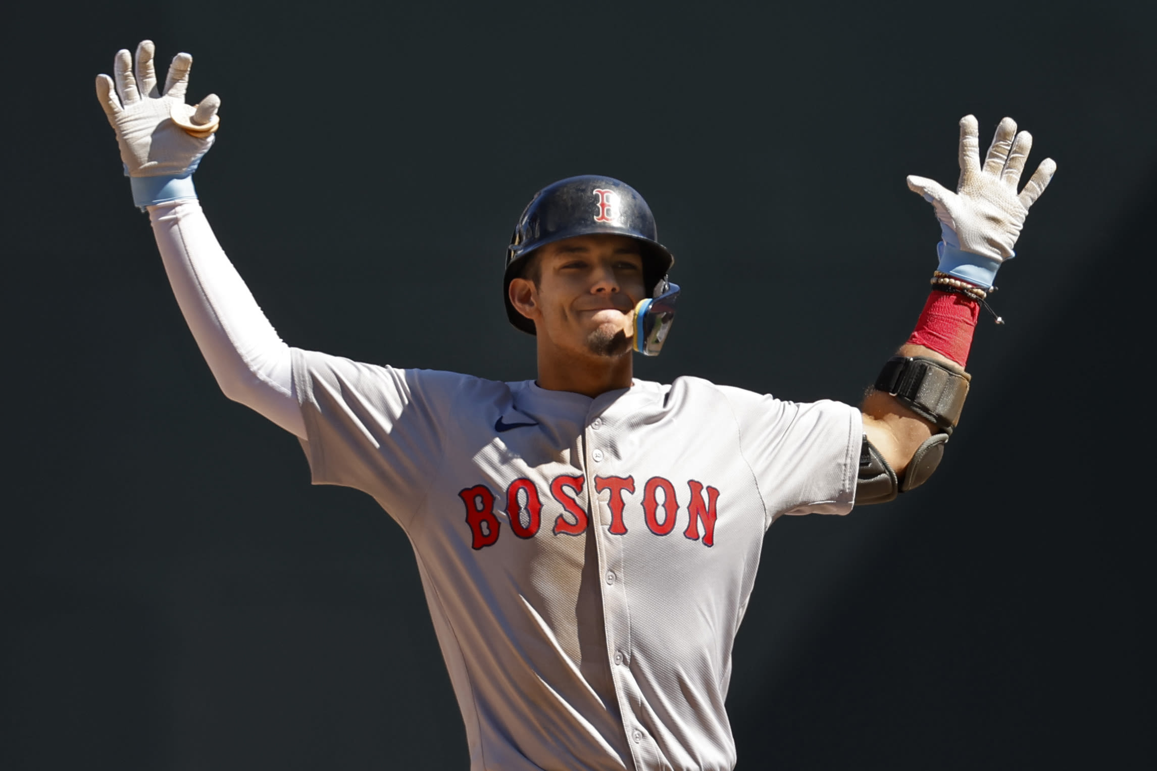 Rafaela and Devers homer as Red Sox beat Twins 9-2 to end Minnesota's 12-game winning streak