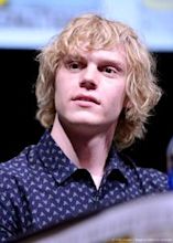 Evan Peters