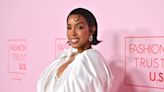 Kelly Rowland Gets Into An Altercation On The Red Carpet | iHeart