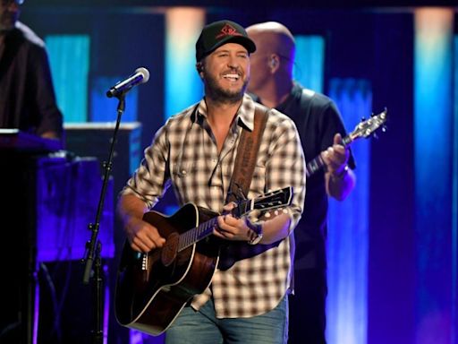 Luke Bryan concert in Chesapeake leads to early closures, virtual learning for 4 schools