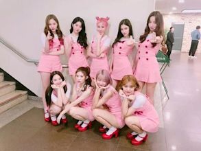 MOMOLAND