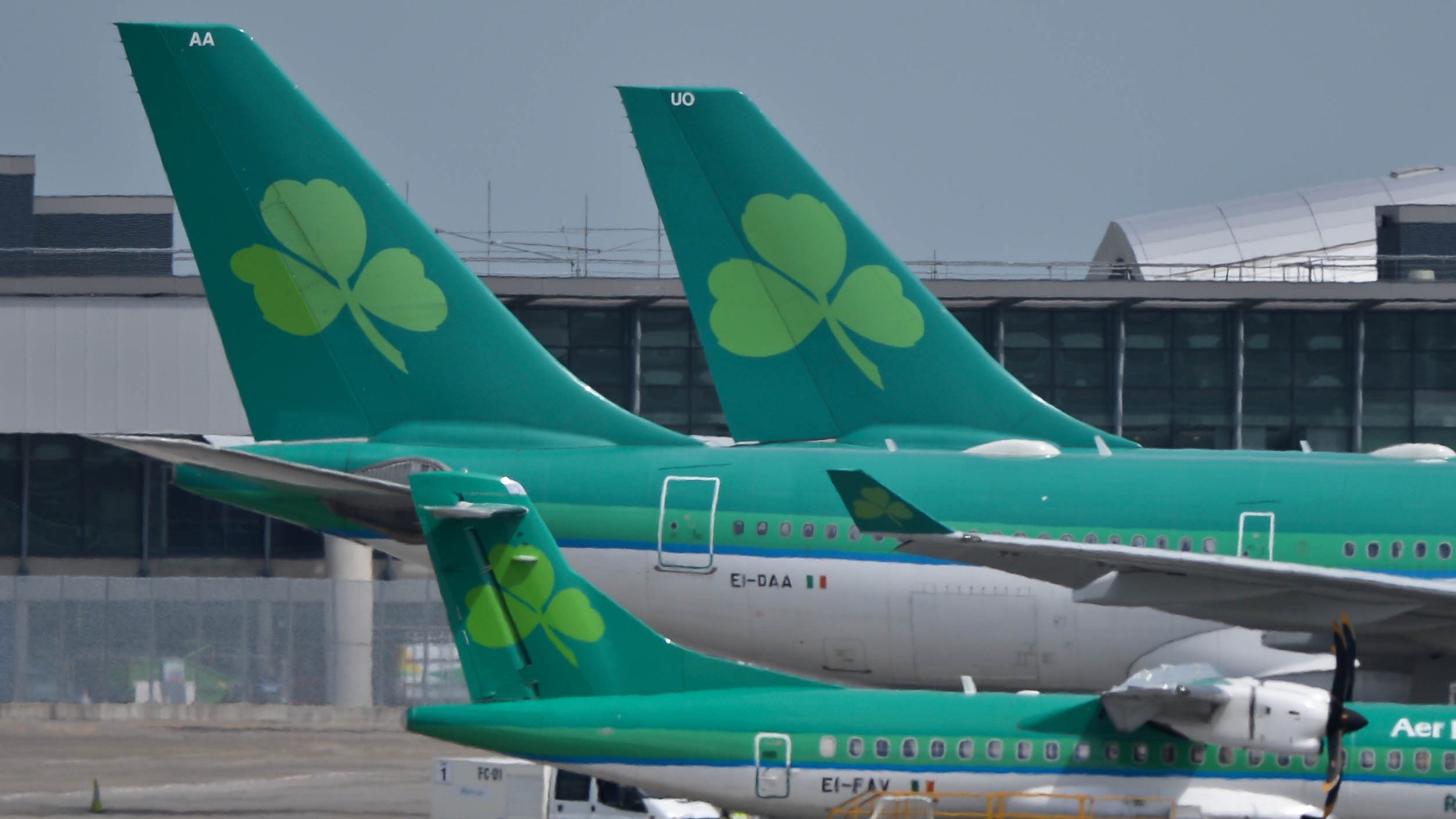 Aer Lingus announces further 122 flight cancellations next week