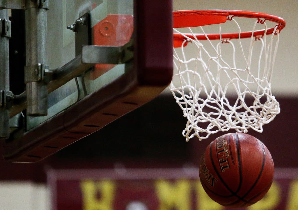 Mount St. Mary’s men’s basketball hires former assistant Donny Lind as head coach