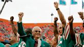 Dolphins celebrate '72 team ahead of Sunday night game