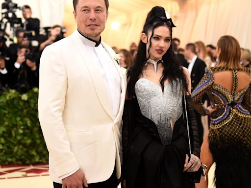 La madre de Grimes acusa a Elon Musk de 'esconder' a sus hijos de su familia