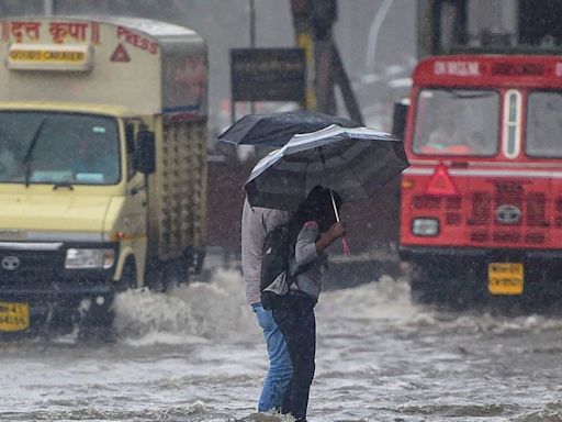Mumbai May Receive Heavy Rain On Wednesday, Red Alert For Central Maharashtra: IMD - News18