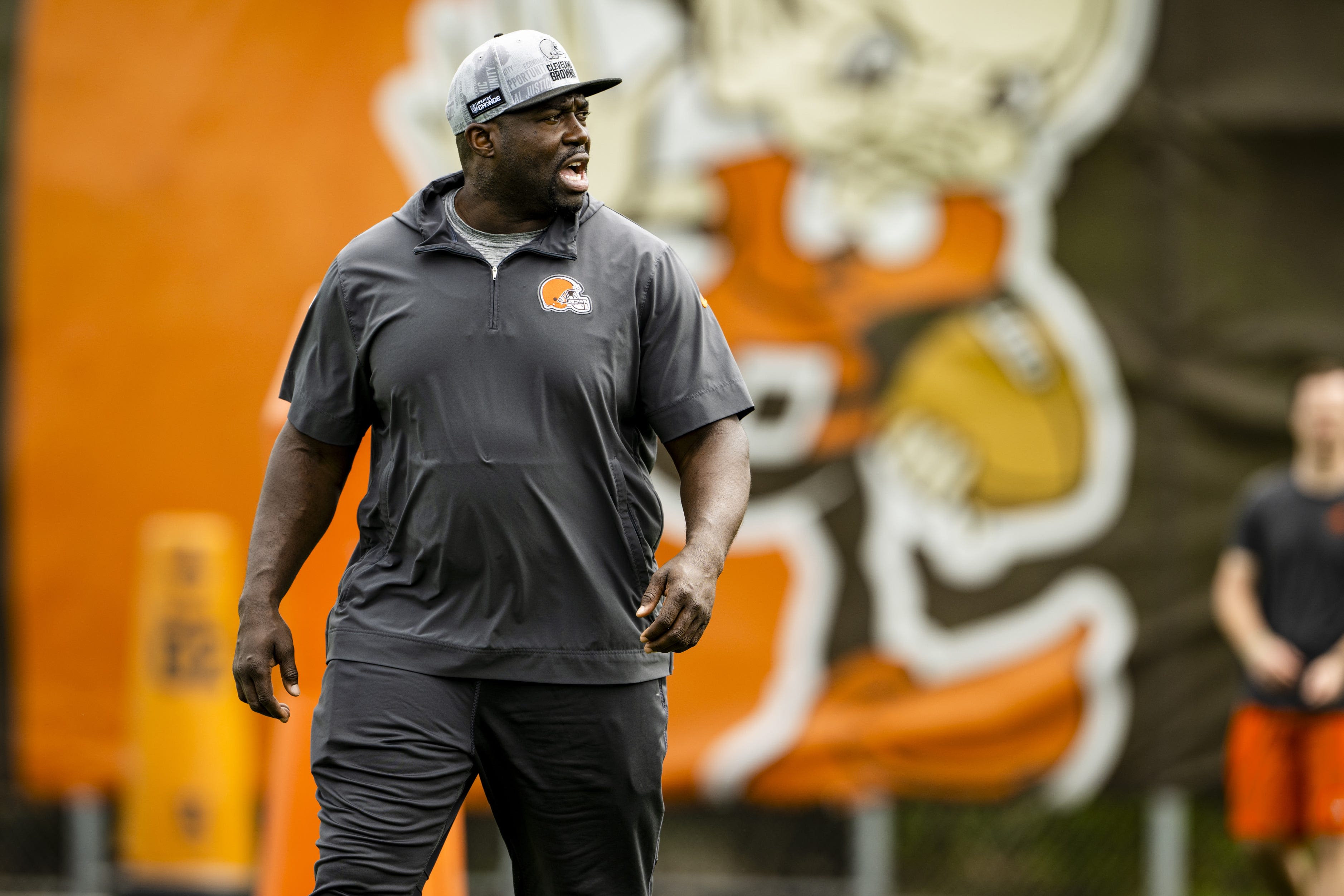 Browns defensive line coach Jacques Cesaire: 'If we're not rushing, we're stealing'