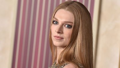 L'interview stylée d'Hunter Schafer, égérie sensuelle et irrésistible du nouveau parfum Angel Fantasm de Mugler