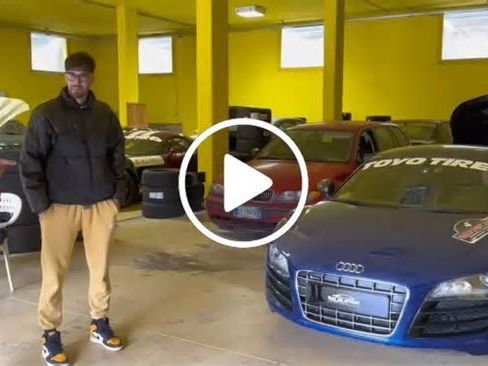 Graziano Rossi, padre de Valentino, haciendo drift a sus 70 años con un Audi R8