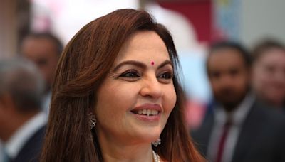 Nita Ambani Honours India's Olympics and Paralympics Stars - News18