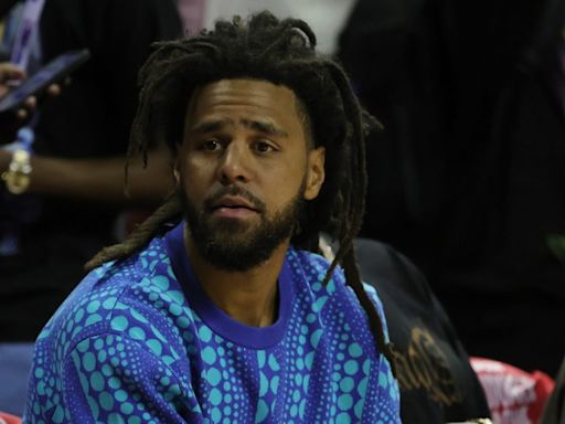 J. Cole Spotted Chilling Peacefully At The Beach While Drake And Kendrick Lamar Feud Rages On