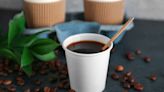 別拿這種杯子裝熱咖啡 專家示警：恐吃進毒素 - 健康