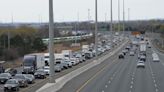 'Someone is going to get hurt,' says OPP officer minutes before fatal 401 crash