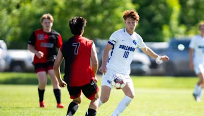 Iowa boys soccer state tournament Class 1A roundup: Van Meter seizes moment, Regina moves on