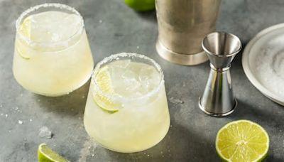 What Is The Ideal Ratio For A Mezcal Margarita? We Asked An Expert