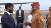 Burkina Faso: le président du Sénégal salue la volonté de renforcer «l’axe Dakar-Ouaga pour développer la coopération»