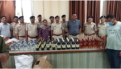 Indore: 86 Bottles Of Imported Liquor Seized From Auto Rickshaw Driver's Place