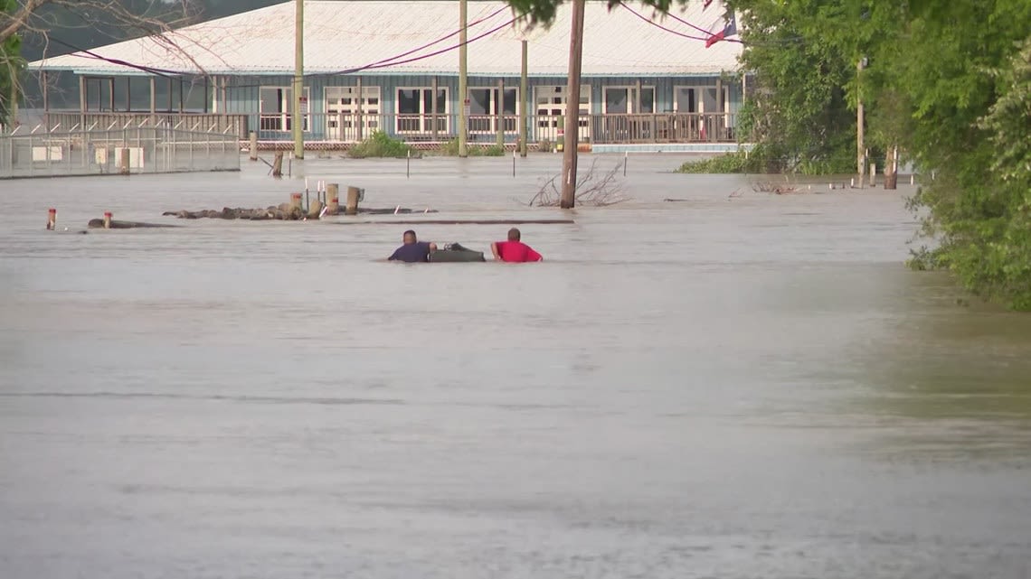 Channelview residents rescued from floodwaters in east Harris County