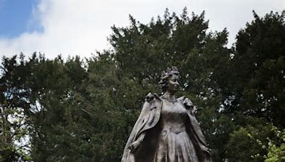 First Statue Of Queen Elizabeth II Commissioned After Death Unveiled In Rutland