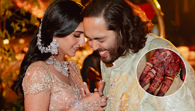 PHOTO: Radhika Merchant's Customised Wedding Ring Features Husband Anant Ambani & Her Initials