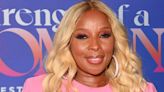 Mary J. Blige Just Blessed Everyone With Pics Of Her Sizzling Abs In A Bikini