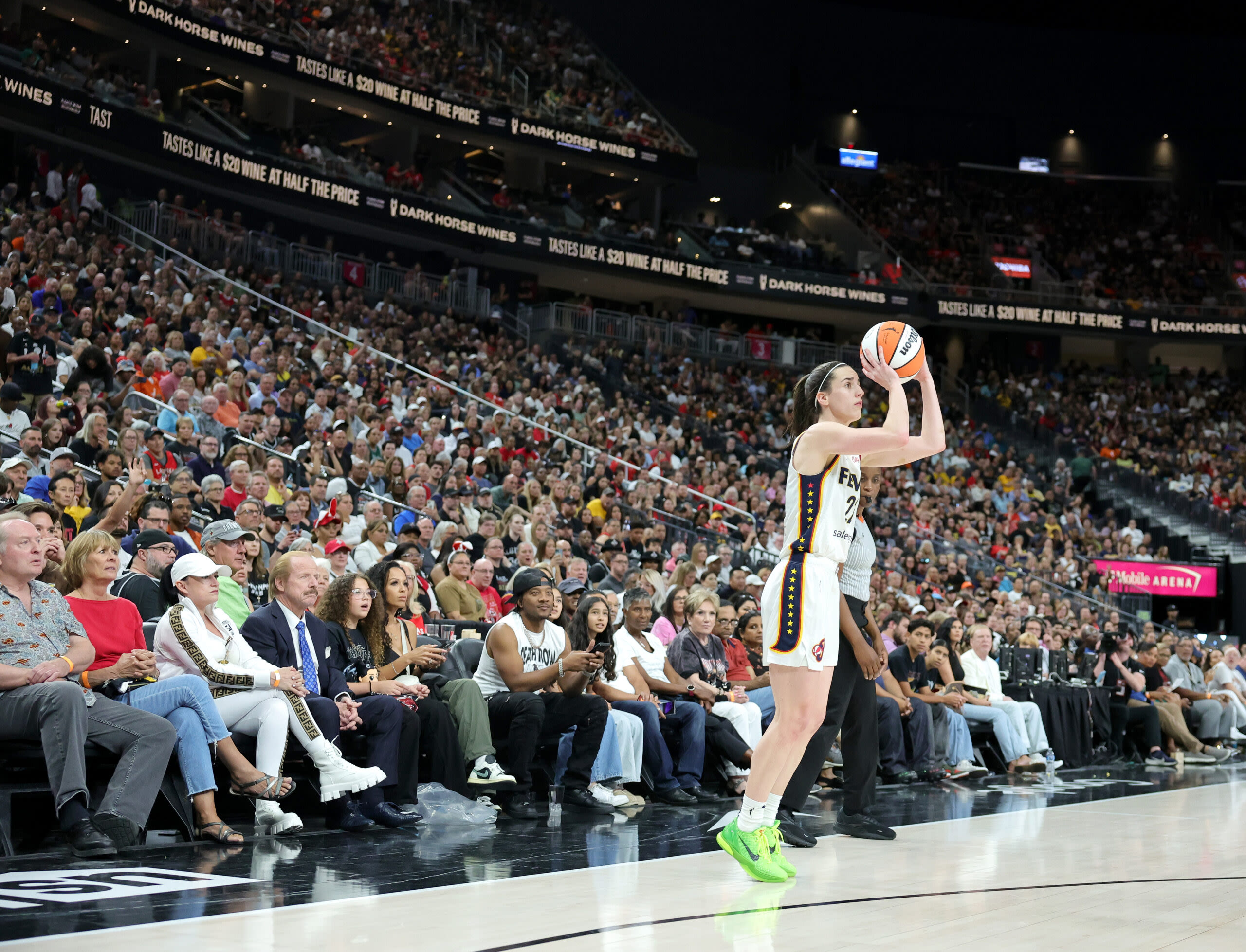 Caitlin Clark salutes record, ‘different’ T-Mobile Arena crowd vs. Las Vegas Aces