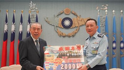 李棟樑今慰問空軍 上週捐贈國軍震災官兵100萬元